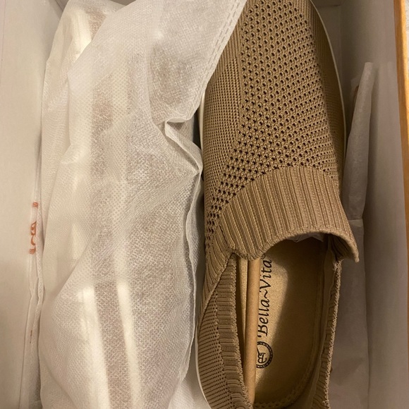 WOMEN'S BELLA VITA RAMIRA SNEAKERS - Picture 5 of 6